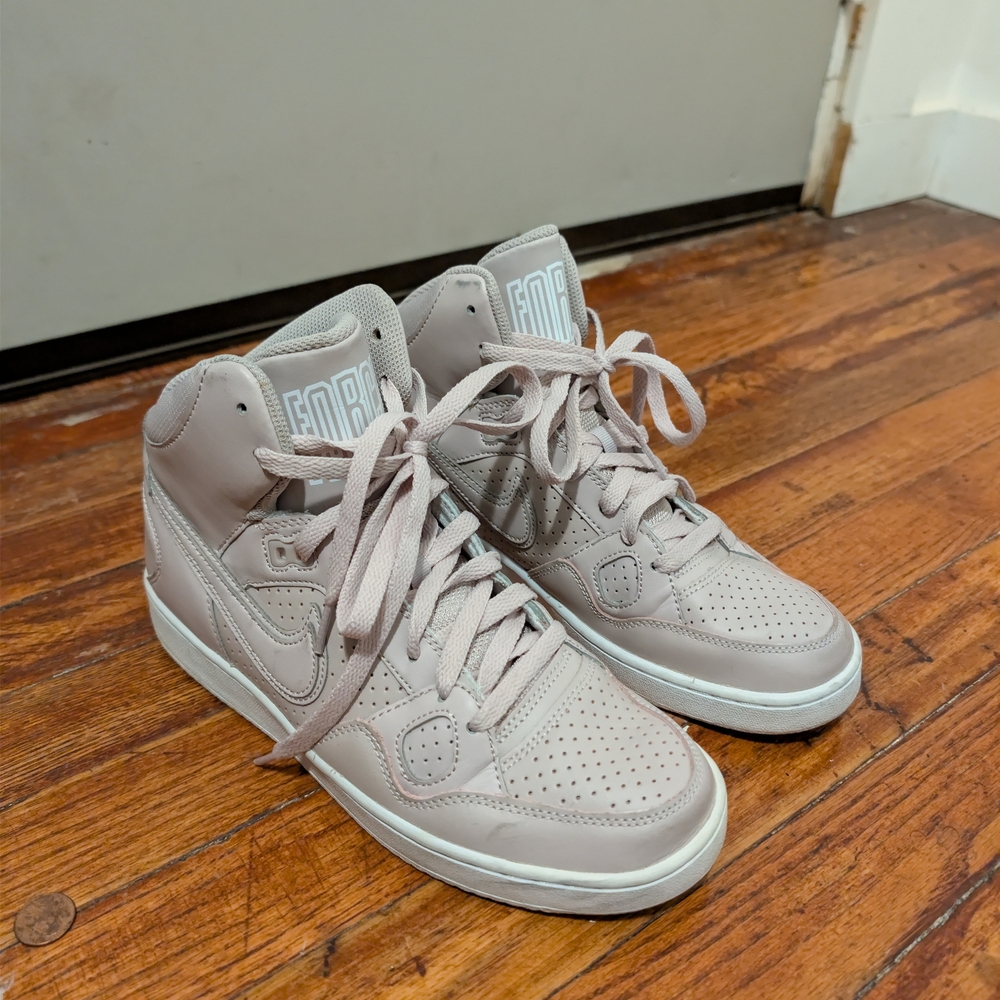 Women's High-Top Sneakers in Light Pink